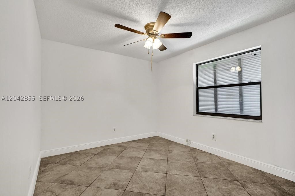 CALUSA POINT - Residential