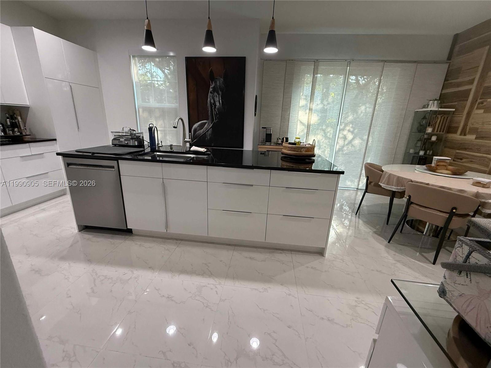 HILLSBORO ASSOCIATES PLAT - Residential