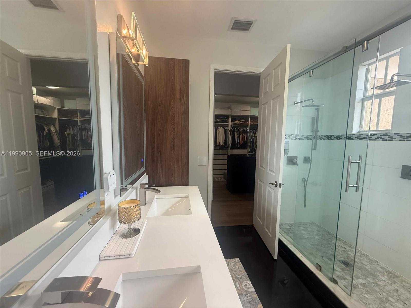 HILLSBORO ASSOCIATES PLAT - Residential