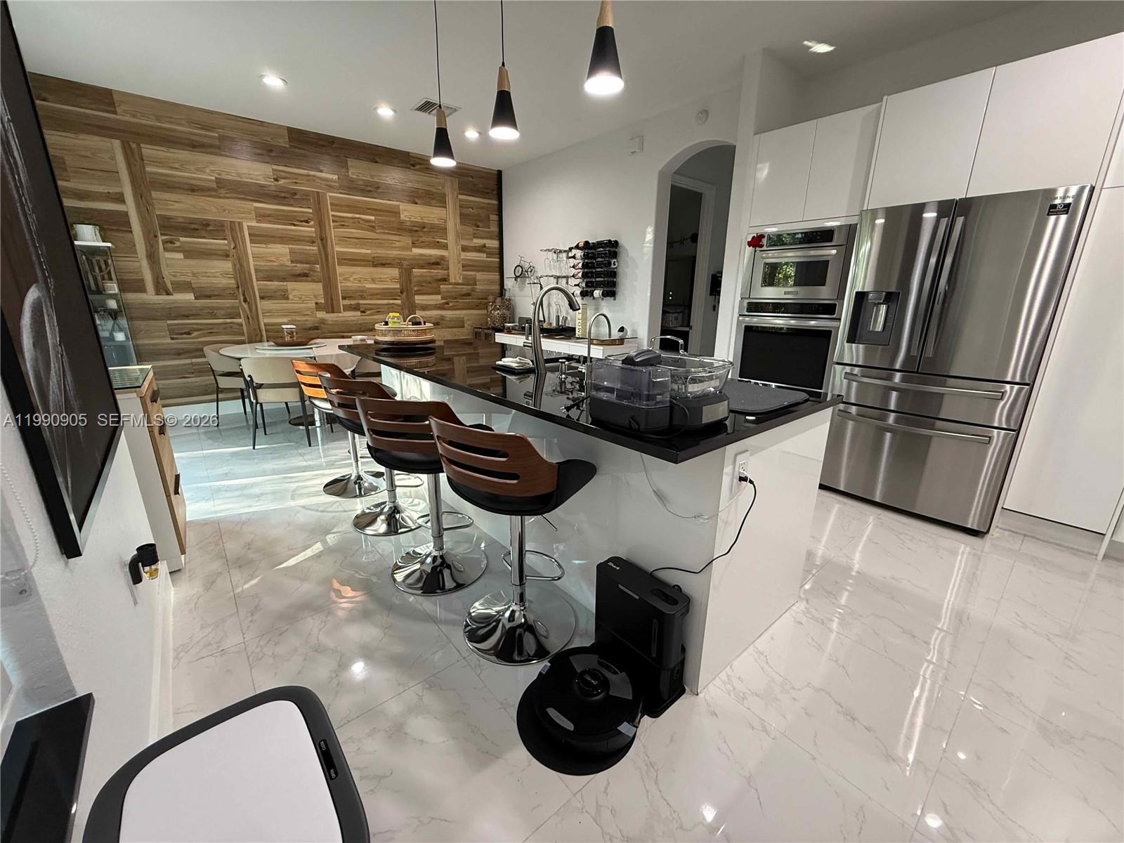 HILLSBORO ASSOCIATES PLAT - Residential