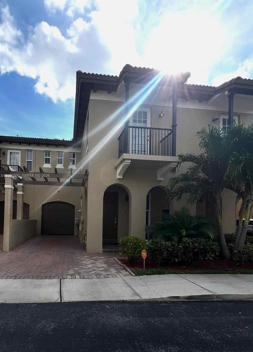 HILLSBORO ASSOCIATES PLAT - Residential