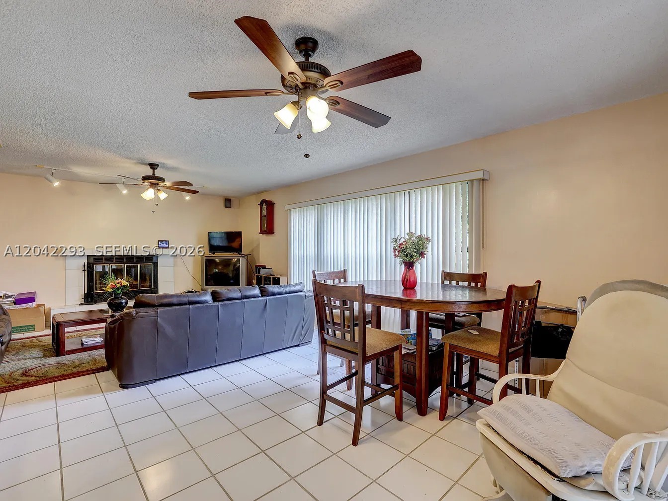 PORT ST LUCIE SECTION 10 - Residential