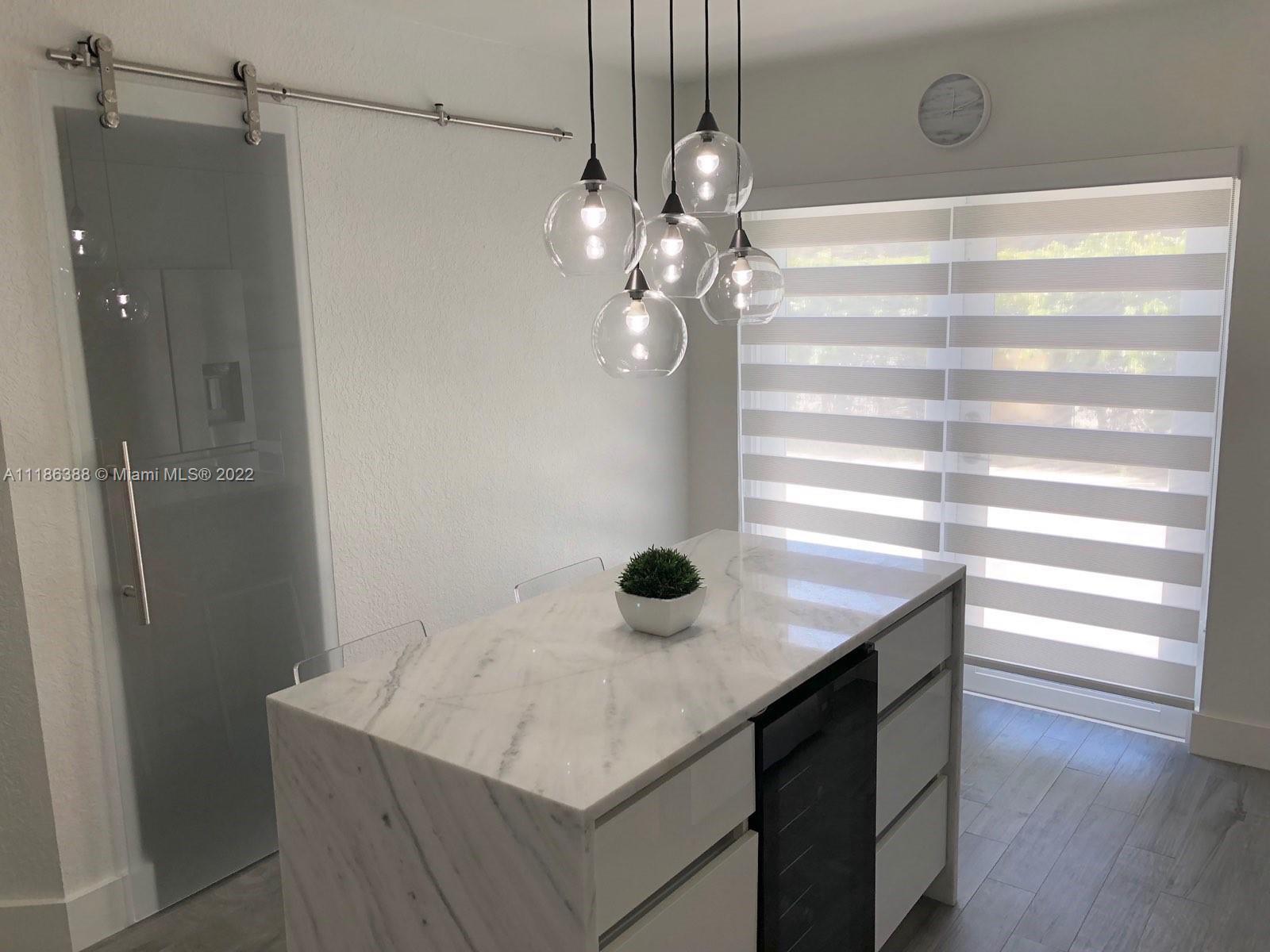BELLA COLINA CONDO - Residential