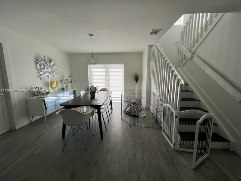 BELLA COLINA CONDO - Residential