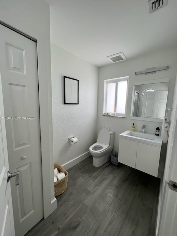 BELLA COLINA CONDO - Residential