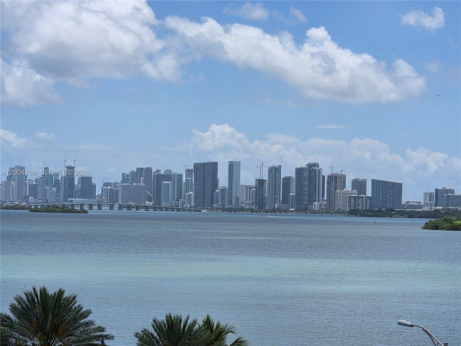 BAYSHORE YACHT & TENNIS C - Residential