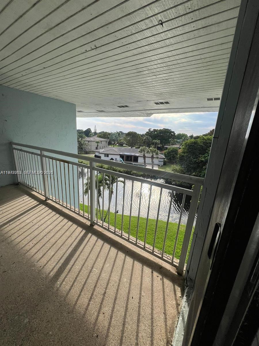 NEWPORT CONDO - Residential