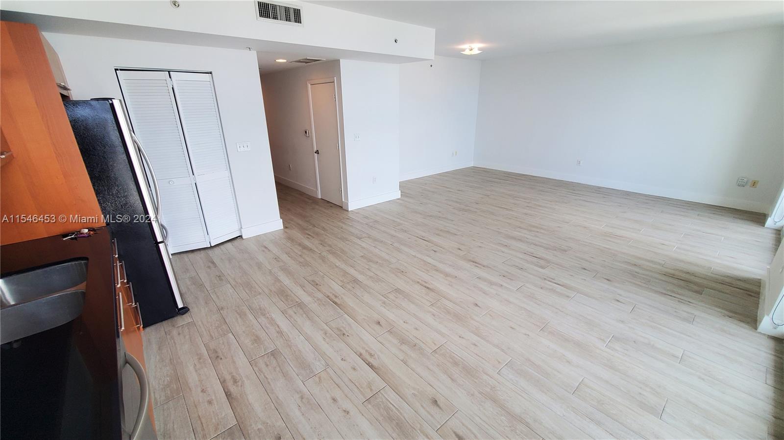 VIZCAYNE SOUTH CONDO - Residential Lease