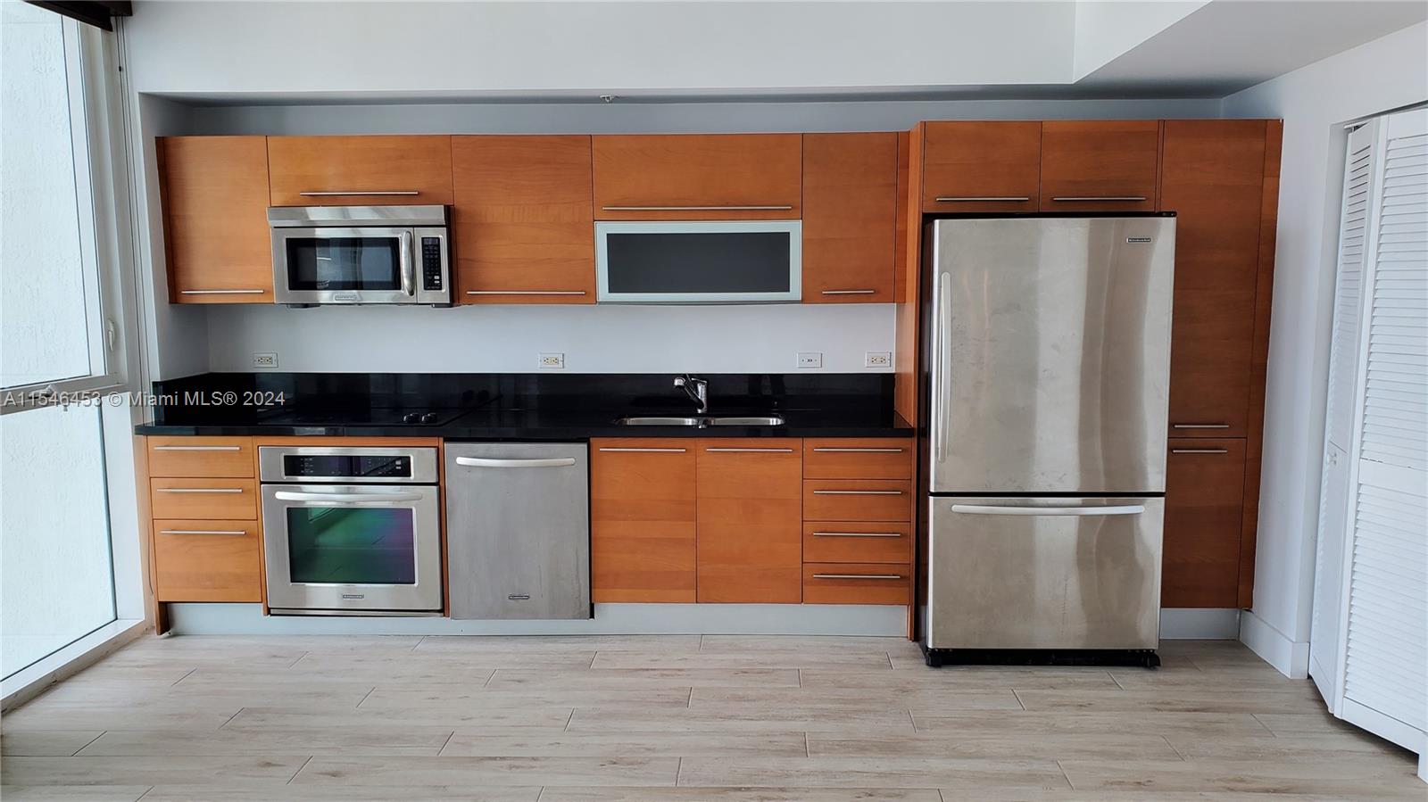 VIZCAYNE SOUTH CONDO - Residential Lease