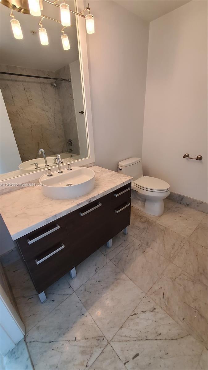 VIZCAYNE SOUTH CONDO - Residential Lease