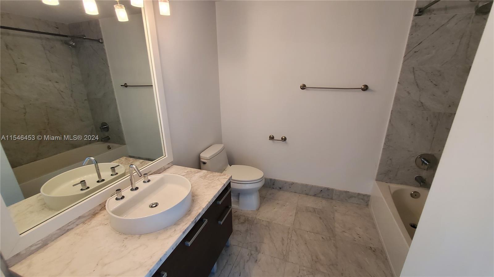 VIZCAYNE SOUTH CONDO - Residential Lease