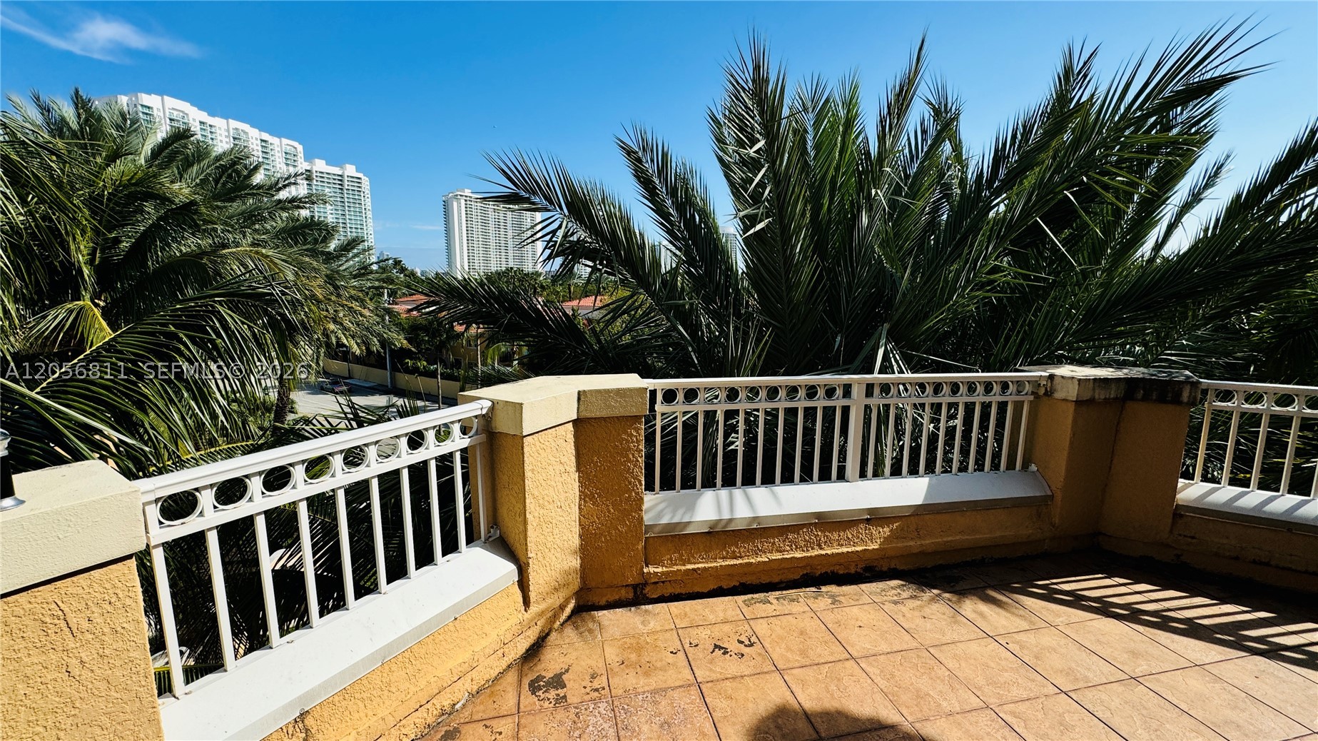 ALAQUA CONDO - Residential