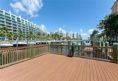 ALAQUA CONDO - Residential