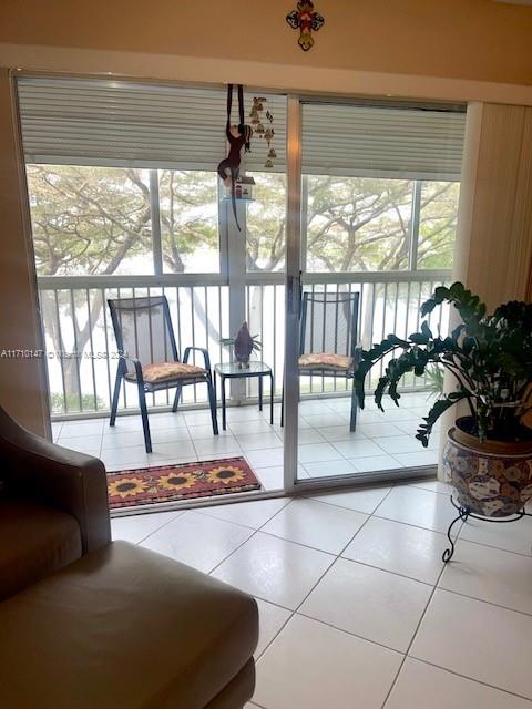 SUFFOLK AT CENTURY VILLAG - Residential
