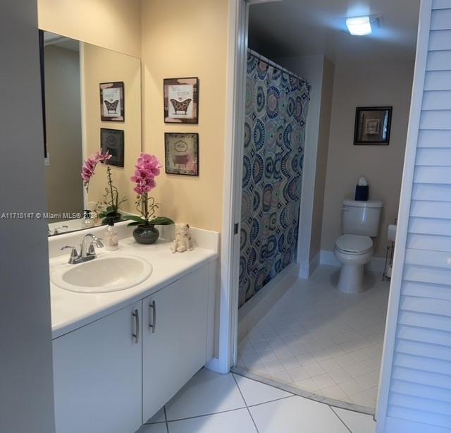 SUFFOLK AT CENTURY VILLAG - Residential