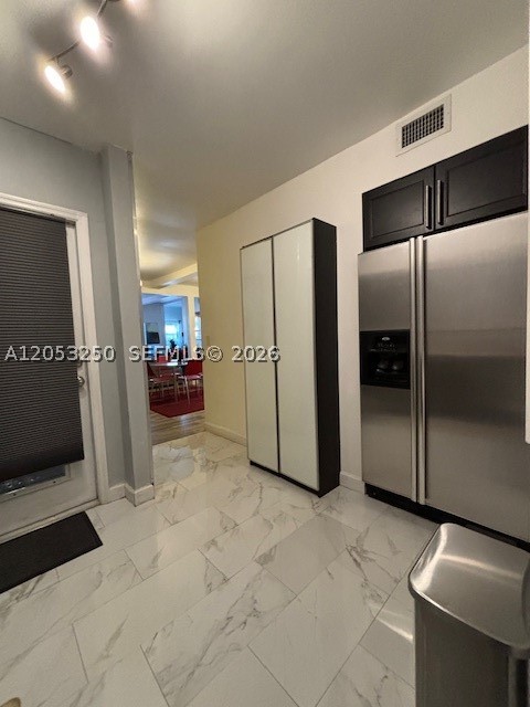 ROYAL PALM GARDENS - Residential Lease