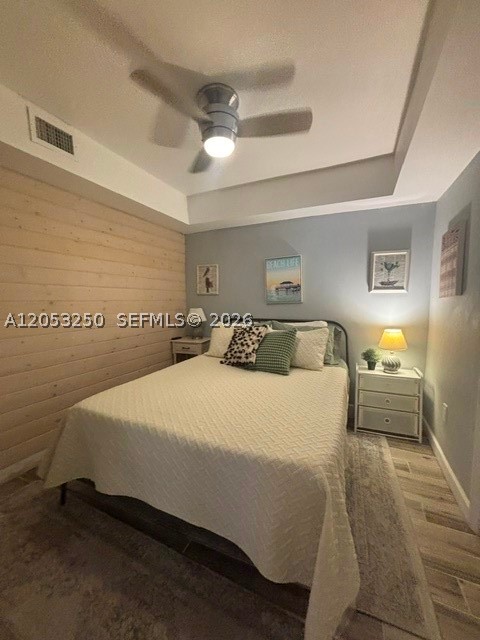 ROYAL PALM GARDENS - Residential Lease
