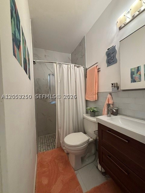 ROYAL PALM GARDENS - Residential Lease
