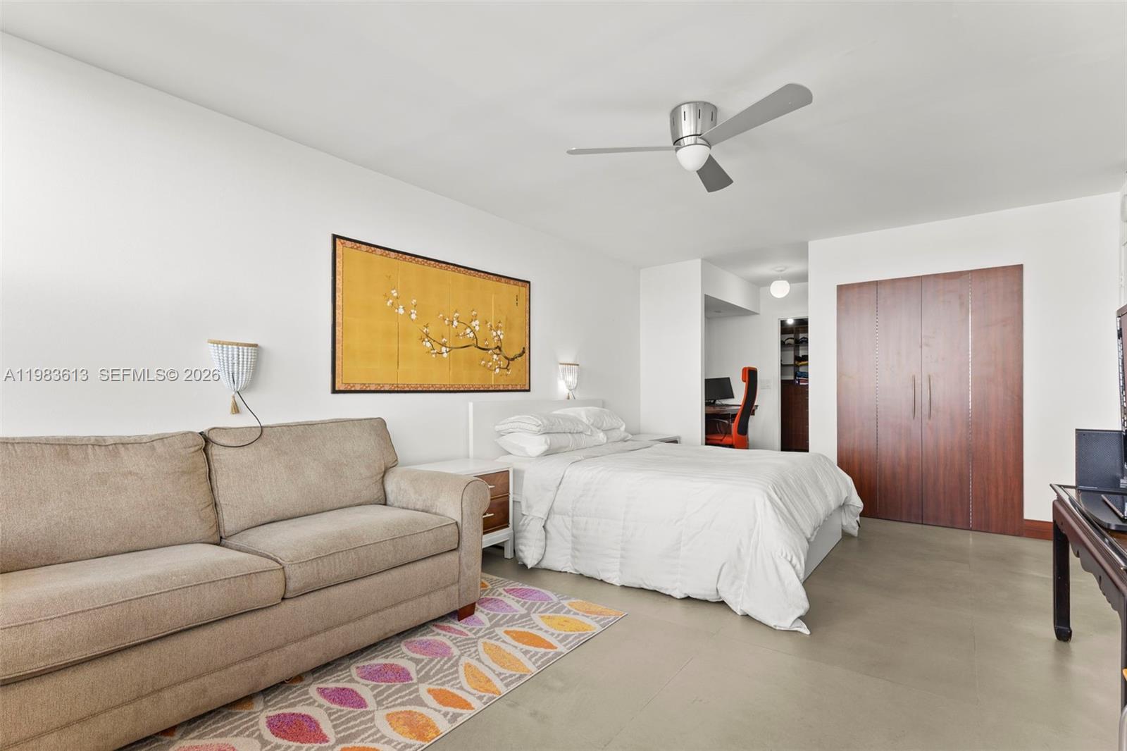 OLYMPUS CONDO PHASE - Residential