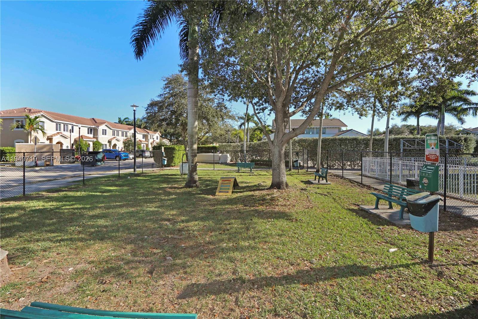 TOWNS AT SEASCAPE - Residential