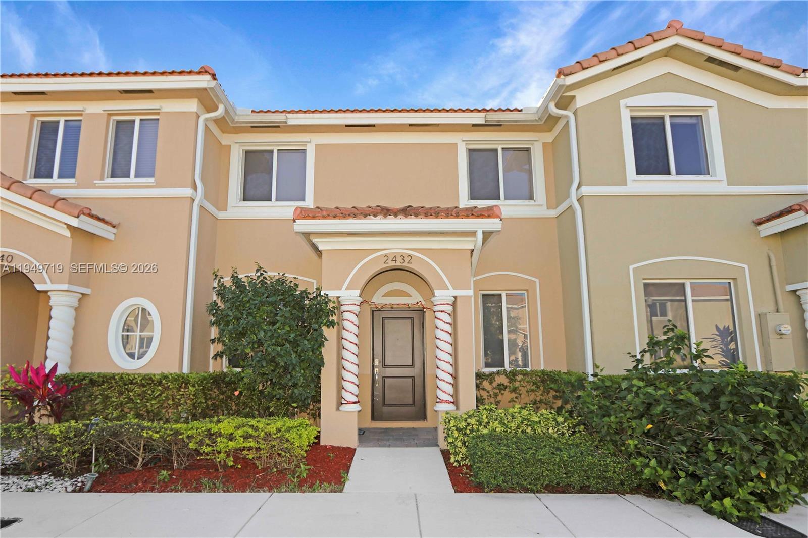 Gorgeous, beautifully maintained 3-bedroom, 2.5-bathroom townhouse at Townhouses at Seascape. Built in 2022, the residence boasts contemporary design and high-end finishes throughout. It has spacious bedrooms and the master suite includes an en-suite bathroom. The kitchen features sleek appliances and ample counter space. Enjoy the convenience of a washer and dryer within the unit, private fenced patio to grill and entertain, in a gated community, with 2 parking spaces. Community pool, and playground!  Close to Turnpike, charter school and Baptist Hospital.