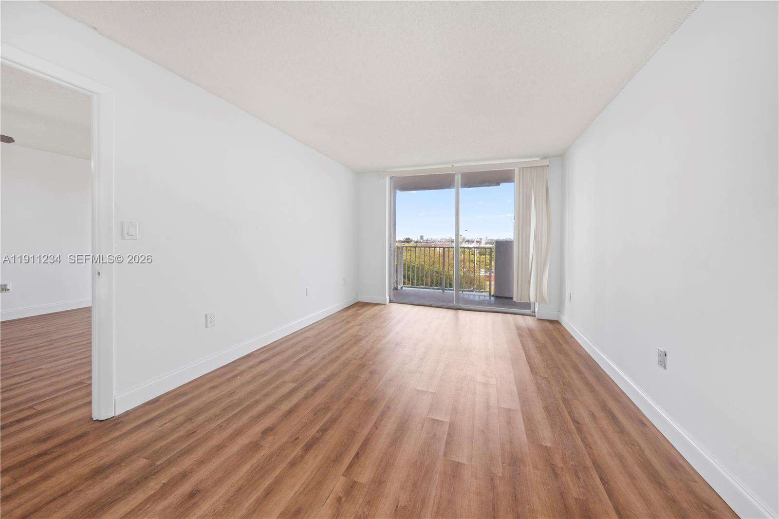 WILSHIRE CONDO - Residential