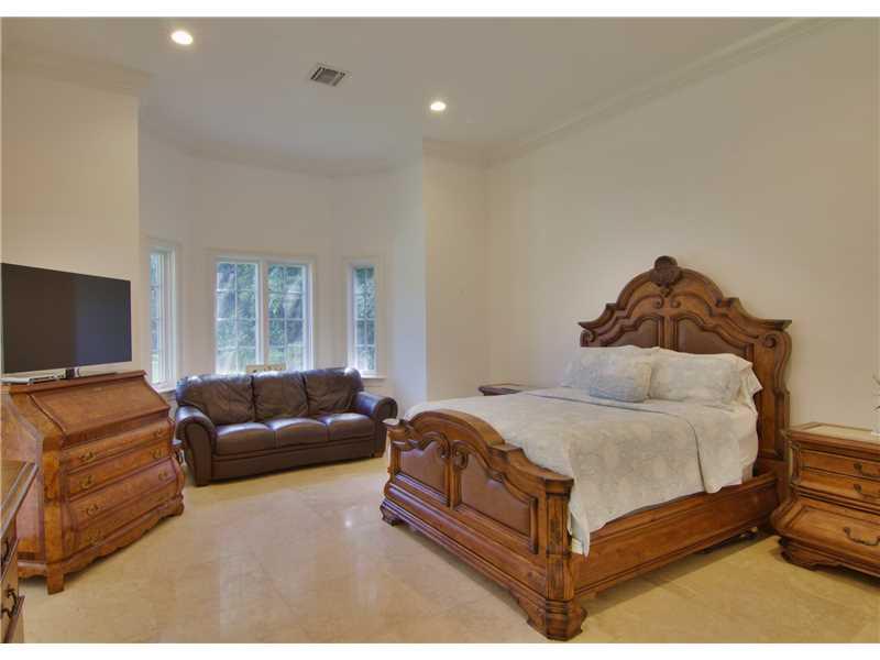 ROBERTA ENTERPRISES - Residential