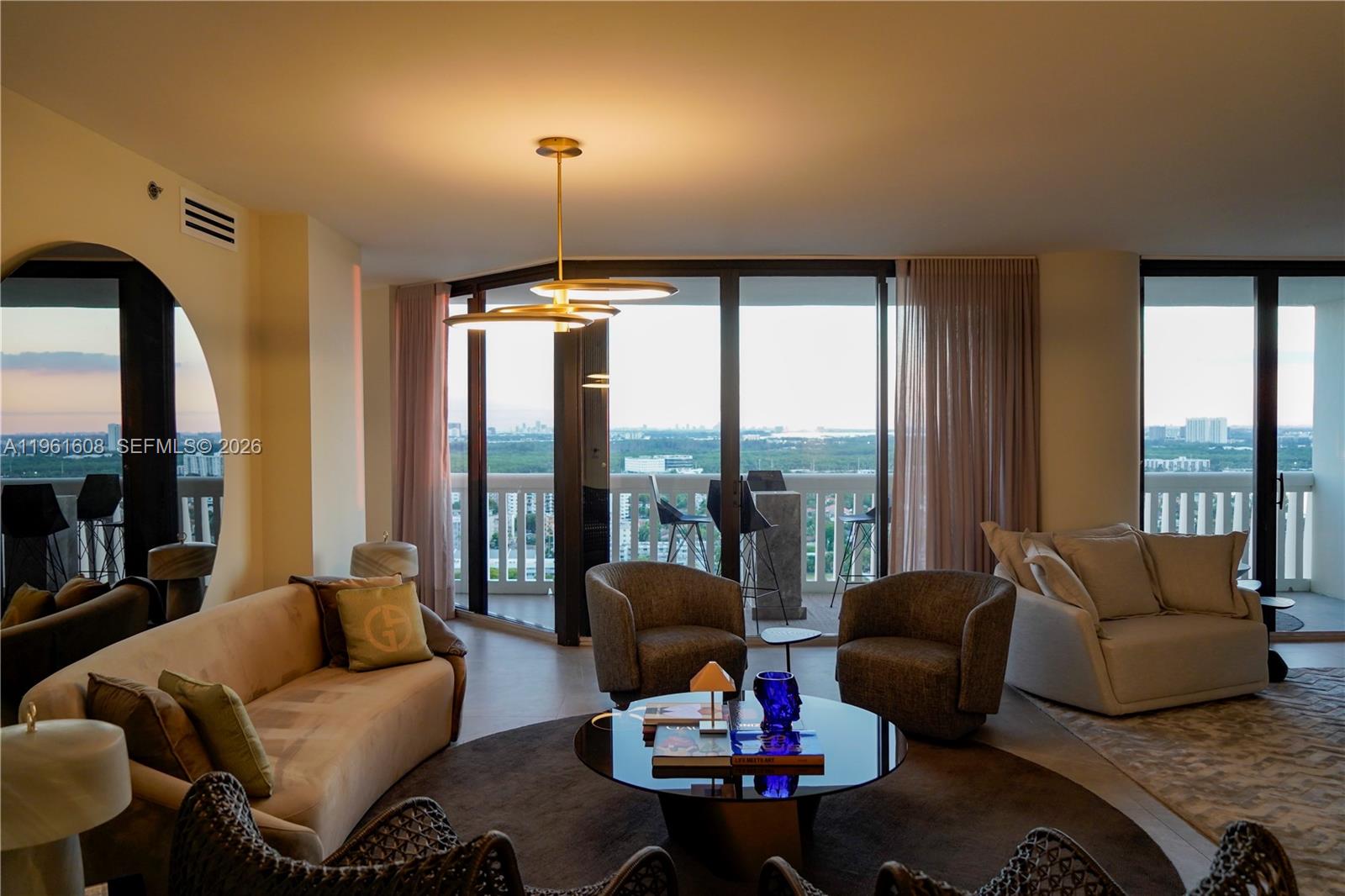 2000 ISL BLVD WILLIAMS IS - Residential