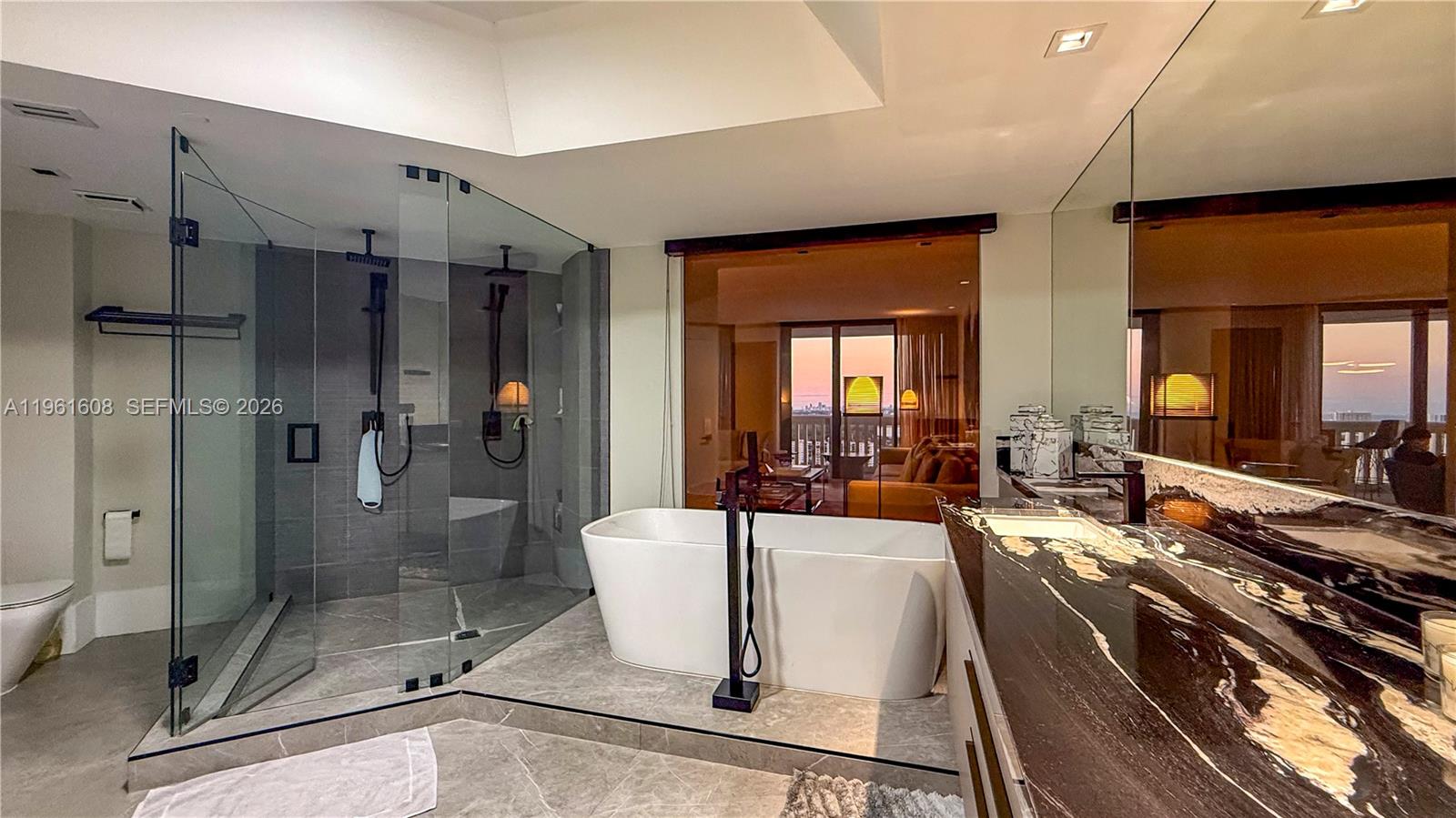 2000 ISL BLVD WILLIAMS IS - Residential