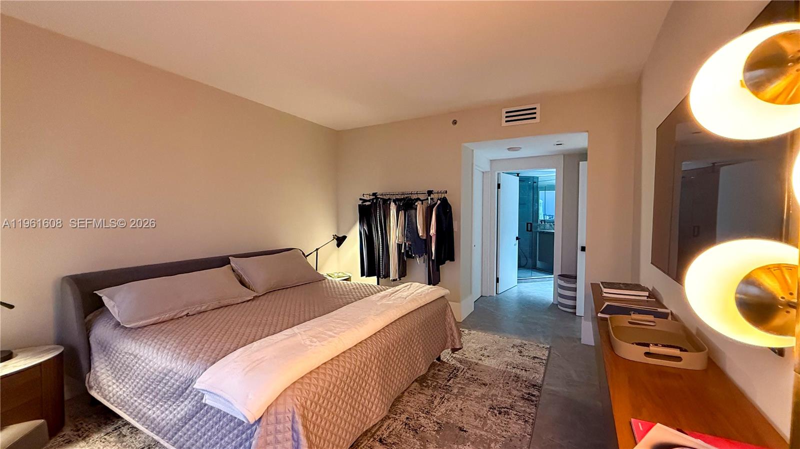 2000 ISL BLVD WILLIAMS IS - Residential