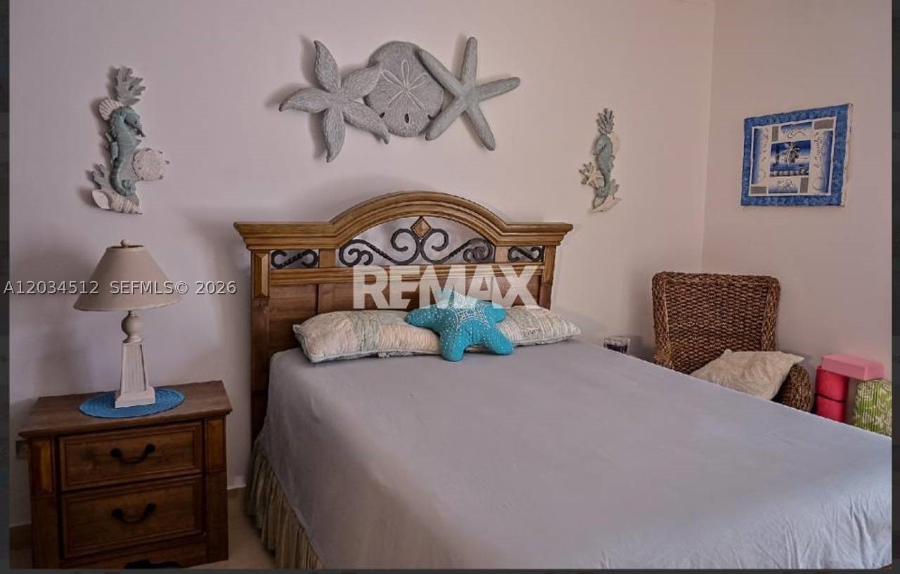 Costa Hermosa - Residential