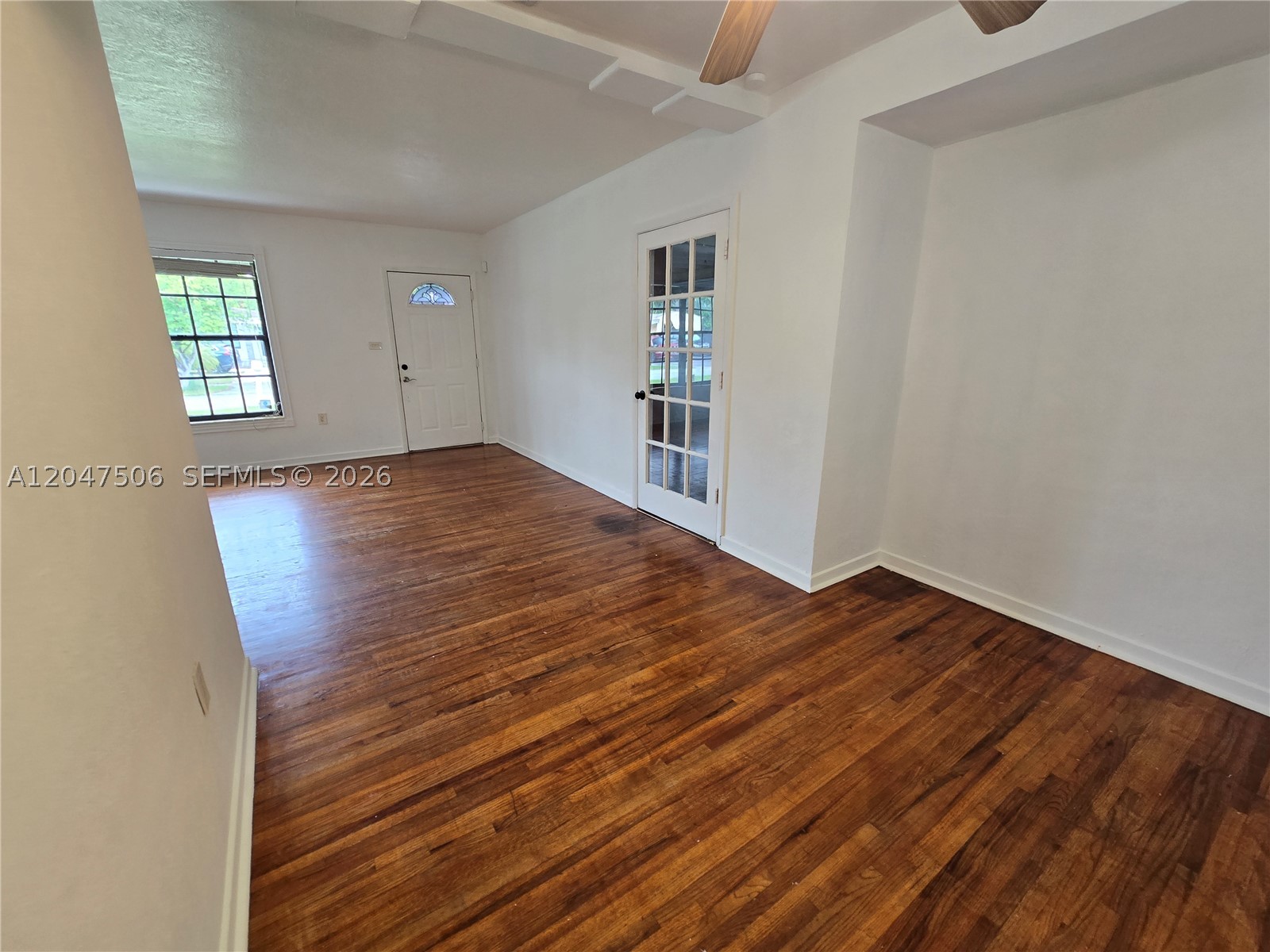 BISCAYNE GDNS SEC F PT 3 - Residential Lease