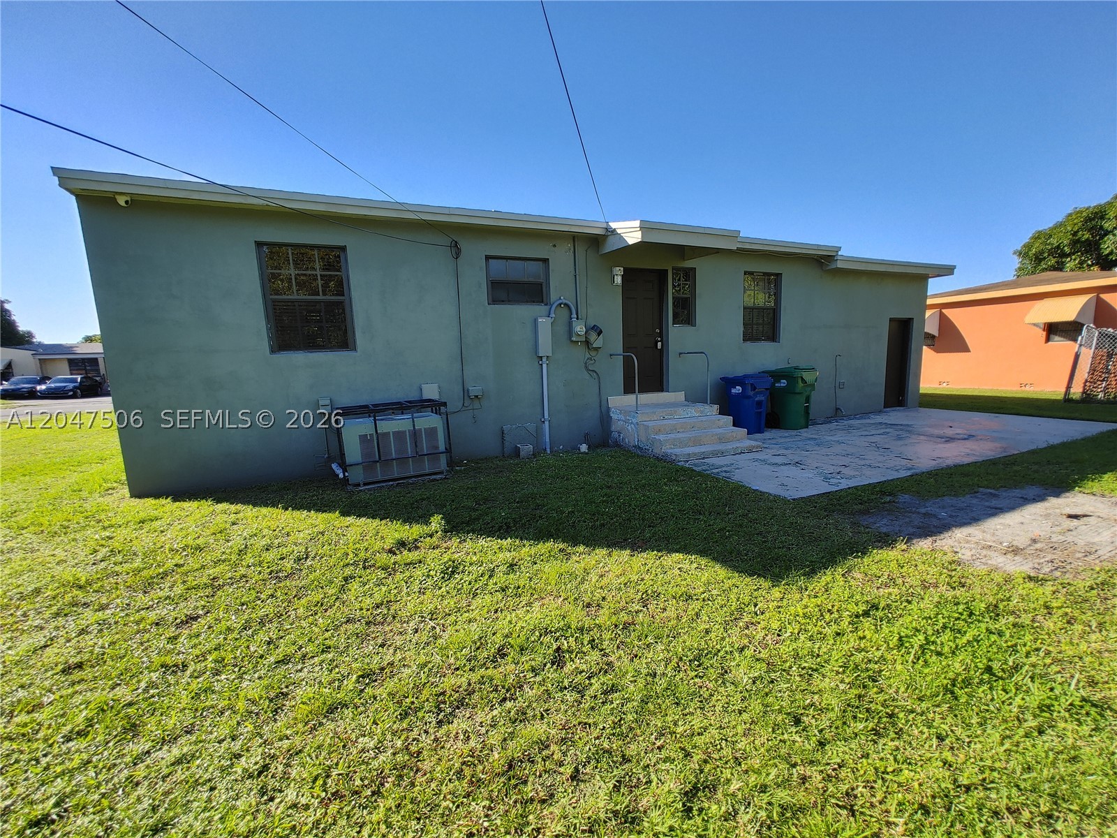 BISCAYNE GDNS SEC F PT 3 - Residential Lease