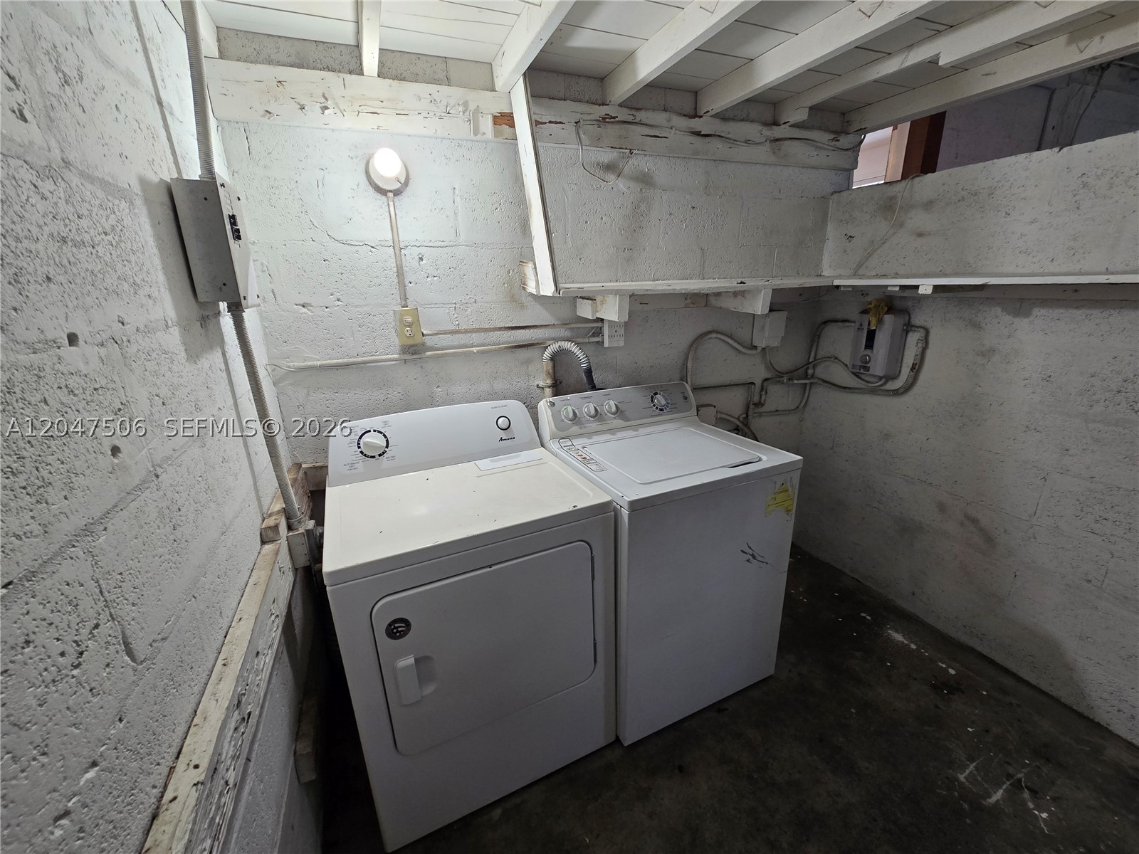 BISCAYNE GDNS SEC F PT 3 - Residential Lease