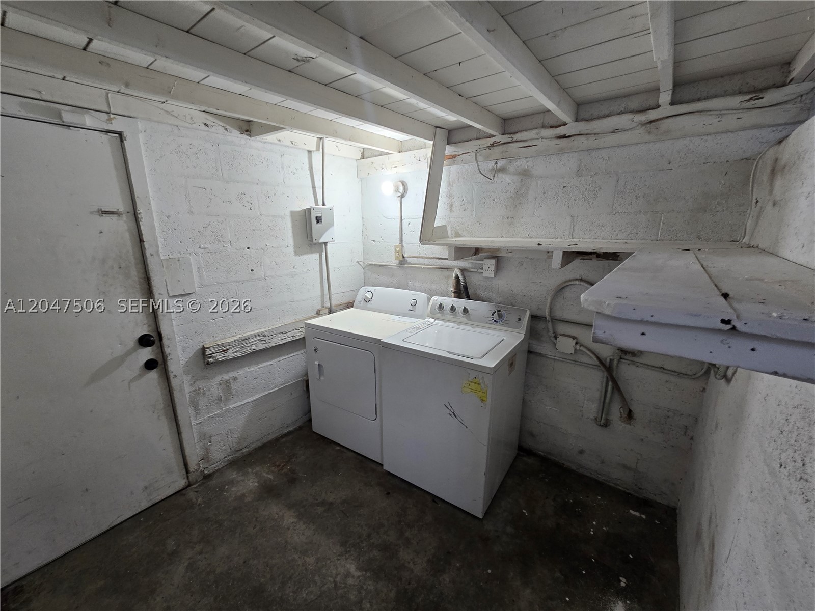 BISCAYNE GDNS SEC F PT 3 - Residential Lease
