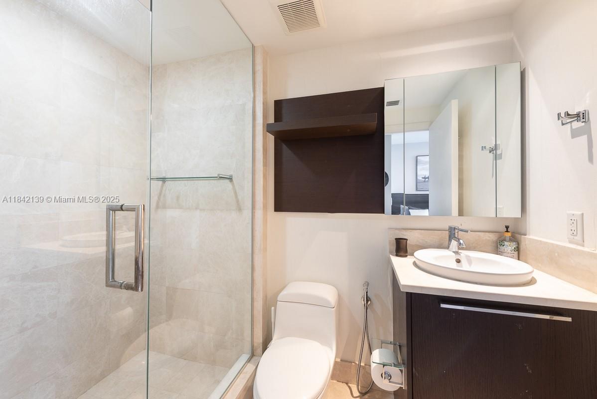 JADE OCEAN CONDO - Residential Lease