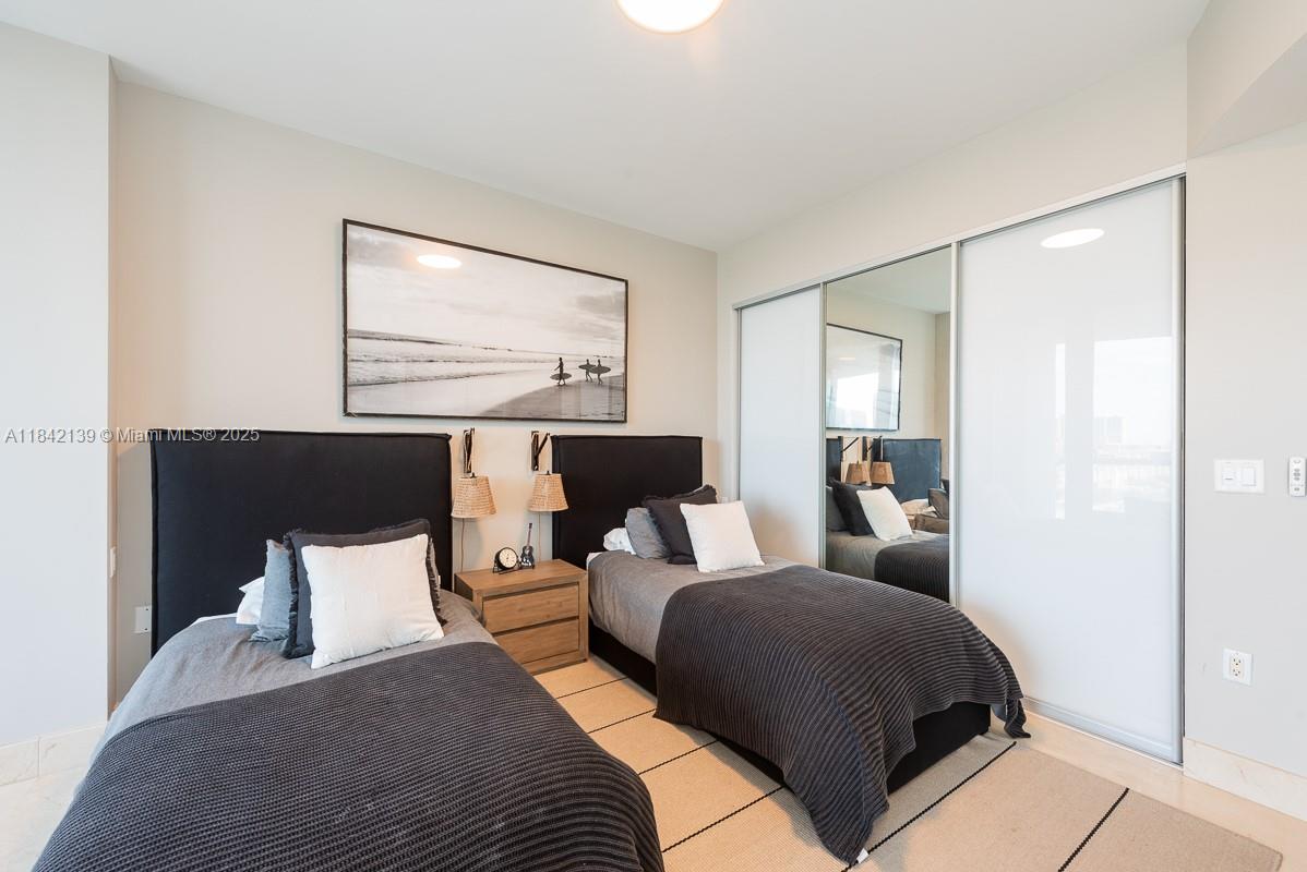 JADE OCEAN CONDO - Residential Lease