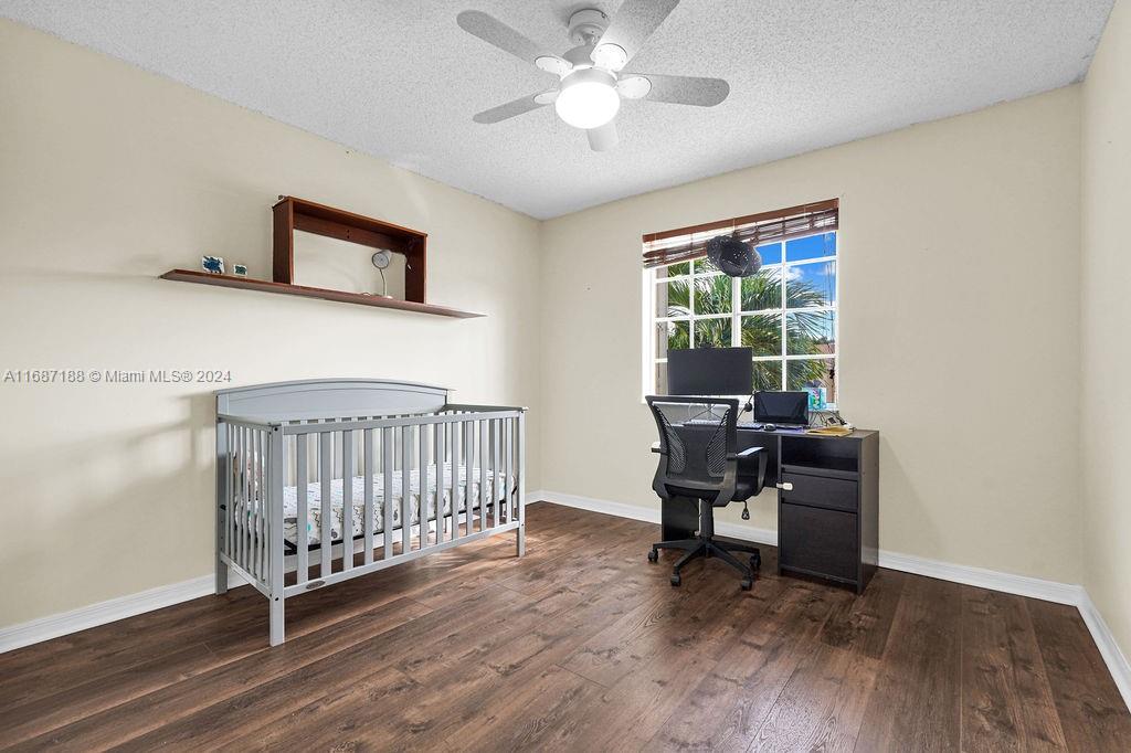 TWIN ACRES - Residential Lease
