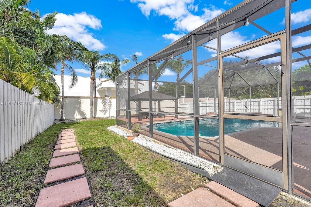 TWIN ACRES - Residential Lease