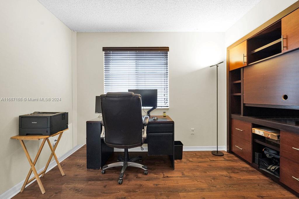 TWIN ACRES - Residential Lease