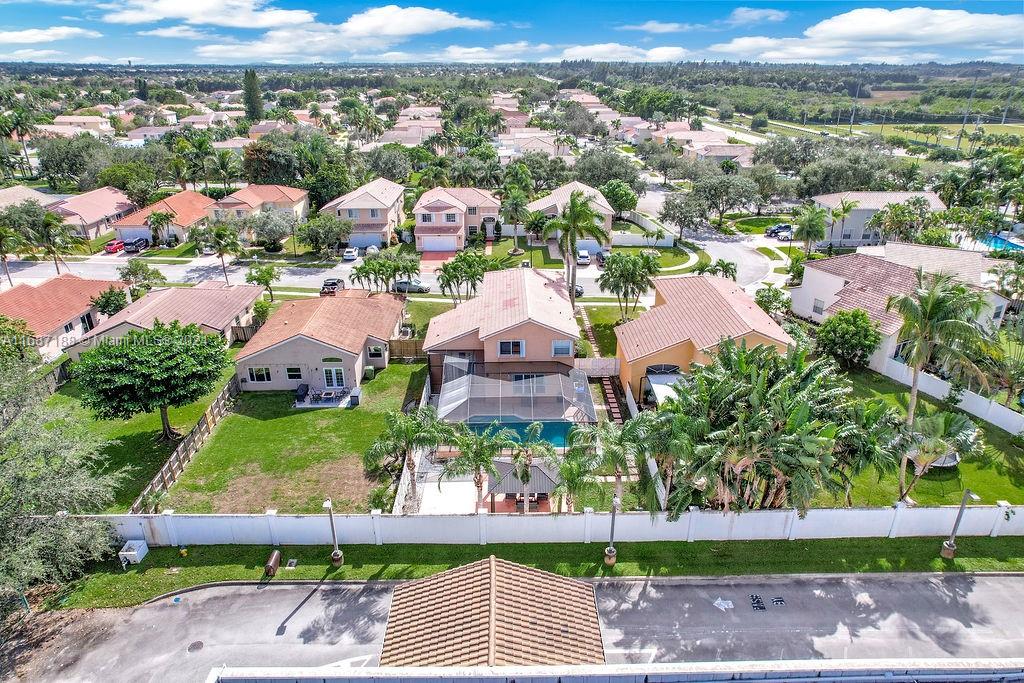 TWIN ACRES - Residential Lease