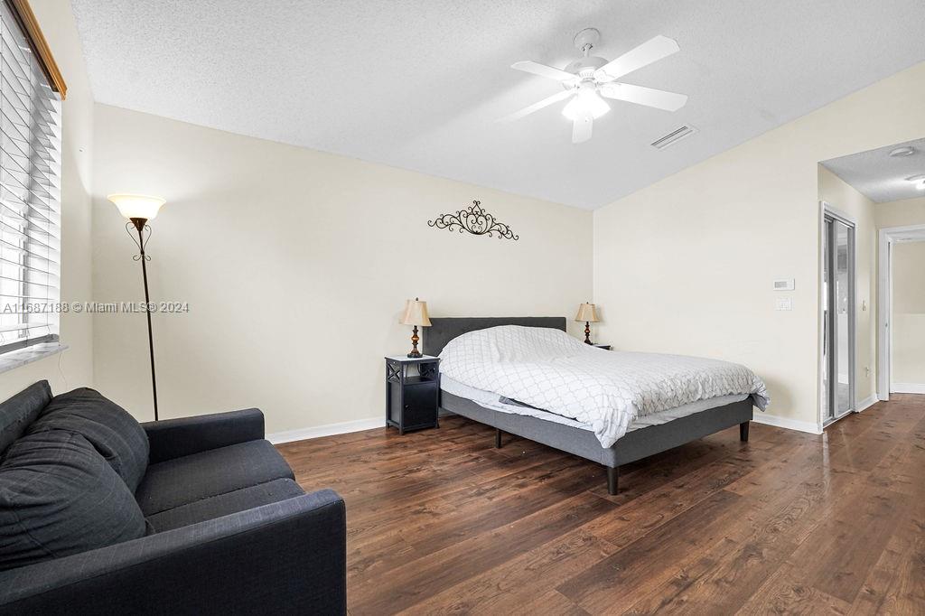TWIN ACRES - Residential Lease