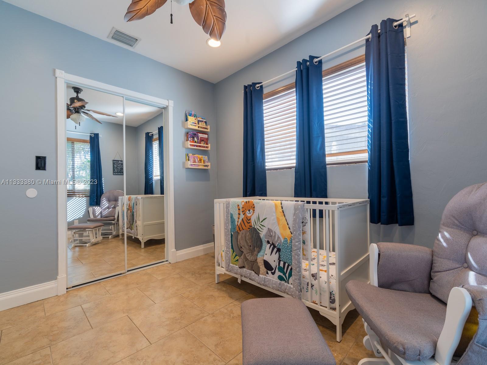 LAWN ACRES - Residential