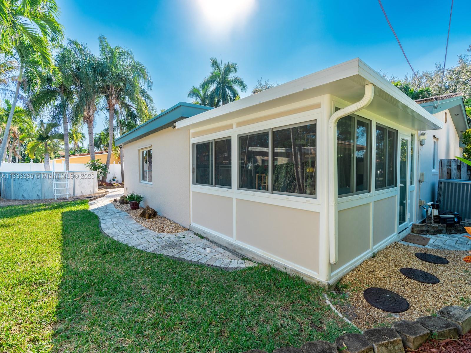 LAWN ACRES - Residential