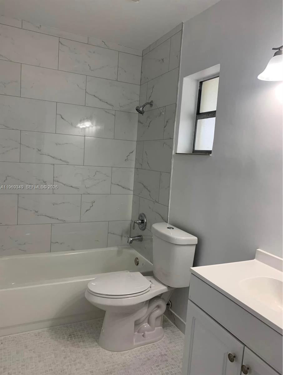 DADELAND PARK CONDO - Residential