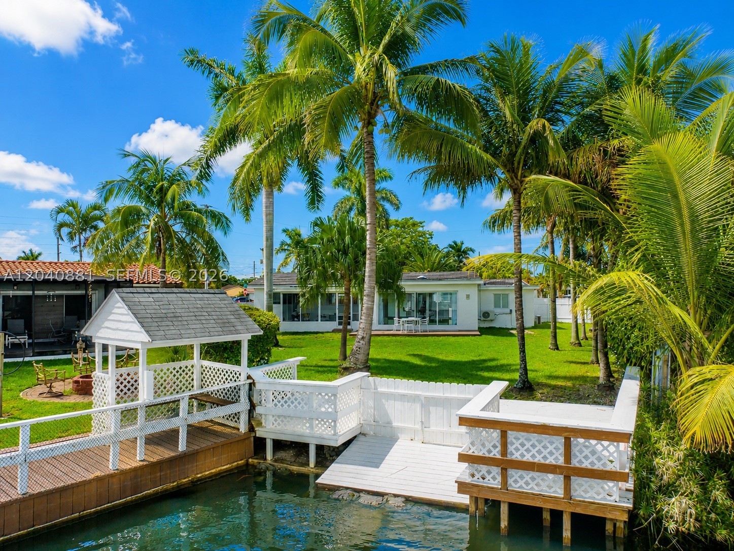 HIGHLAND LAKES - Residential Lease