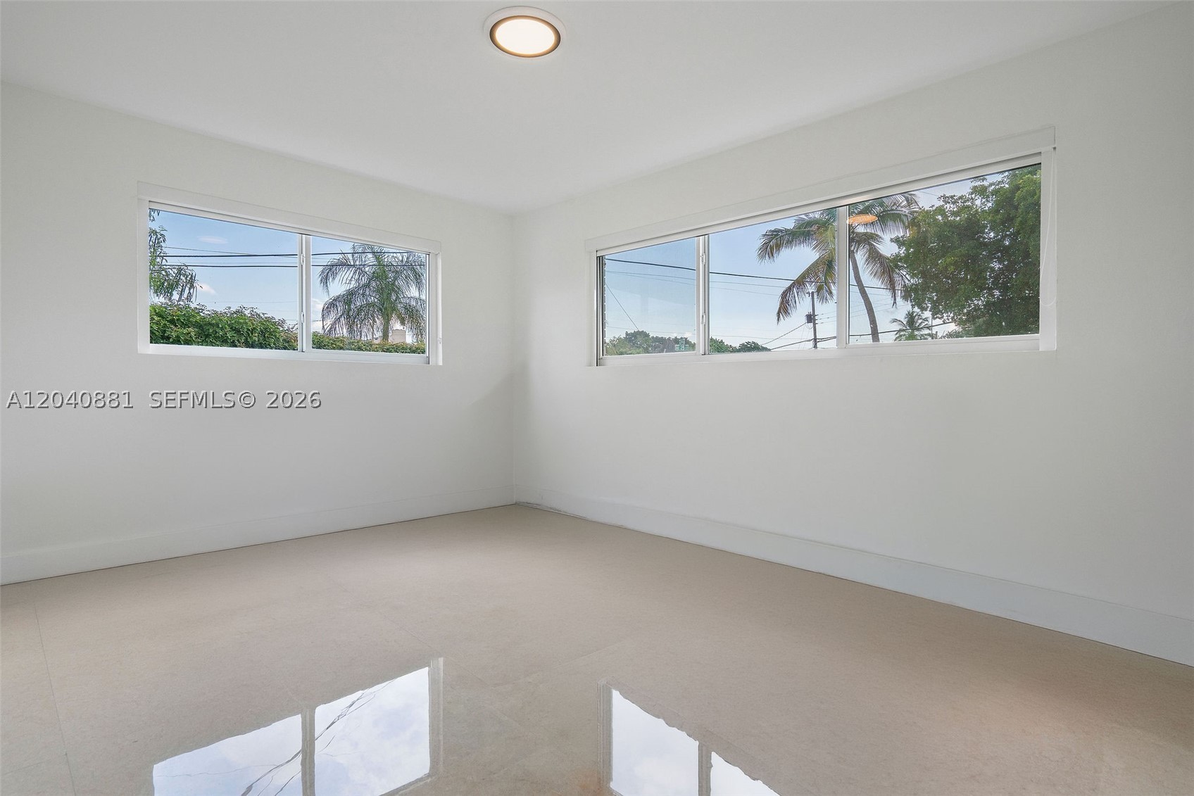 HIGHLAND LAKES - Residential Lease