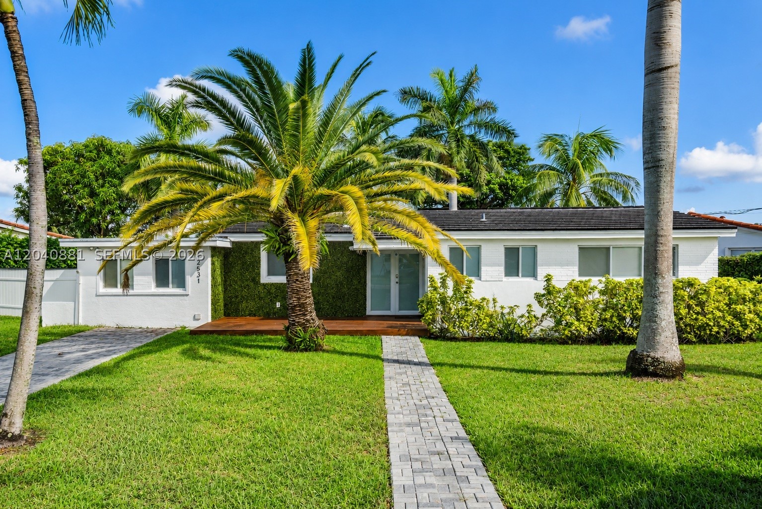 HIGHLAND LAKES - Residential Lease