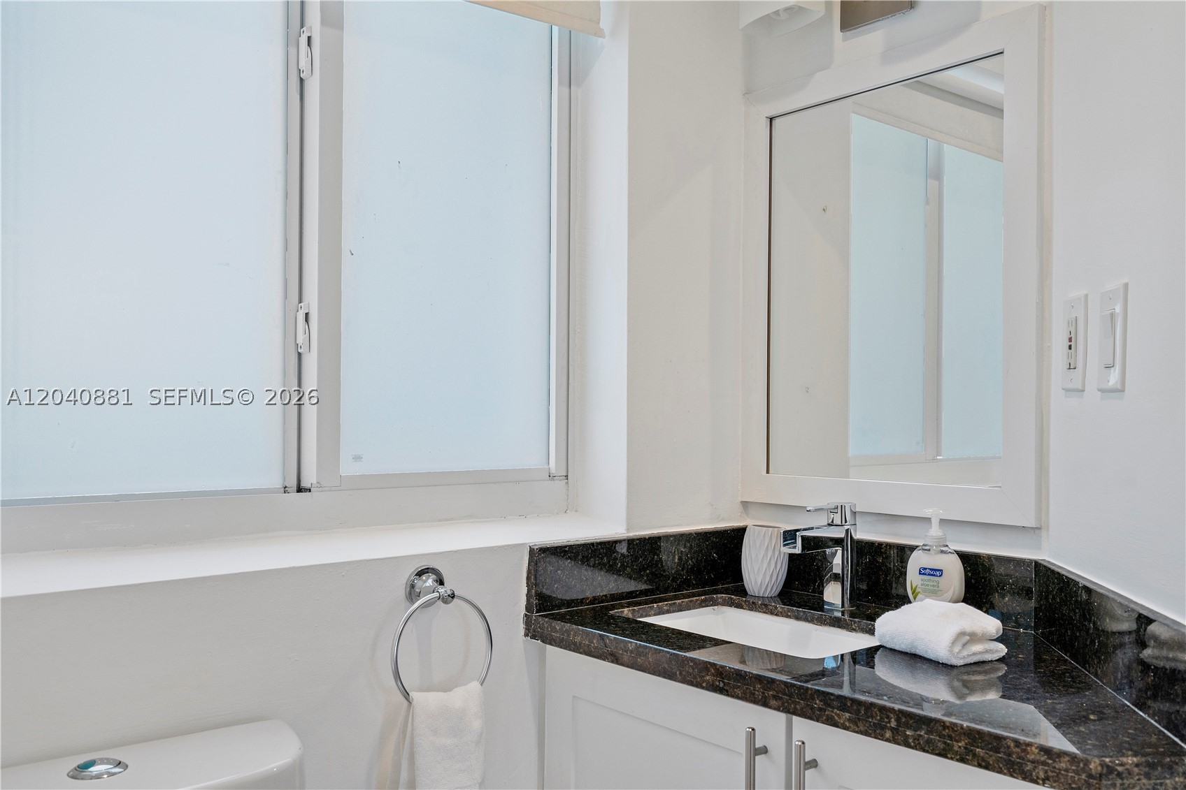 HIGHLAND LAKES - Residential Lease