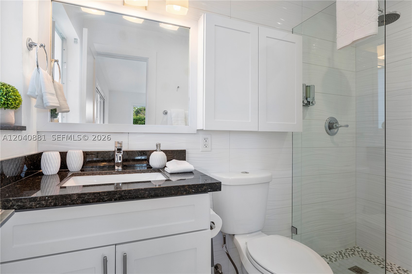 HIGHLAND LAKES - Residential Lease